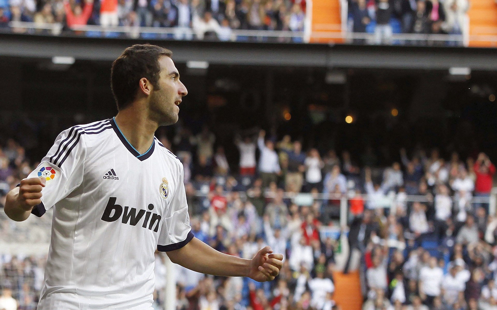 英超新星崭露头角，未来之星大放异彩，2021足球未来之星